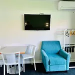 Airport Gold Star Motel
