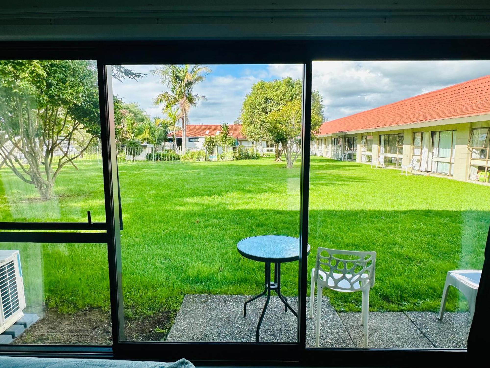Airport Gold Star Motel