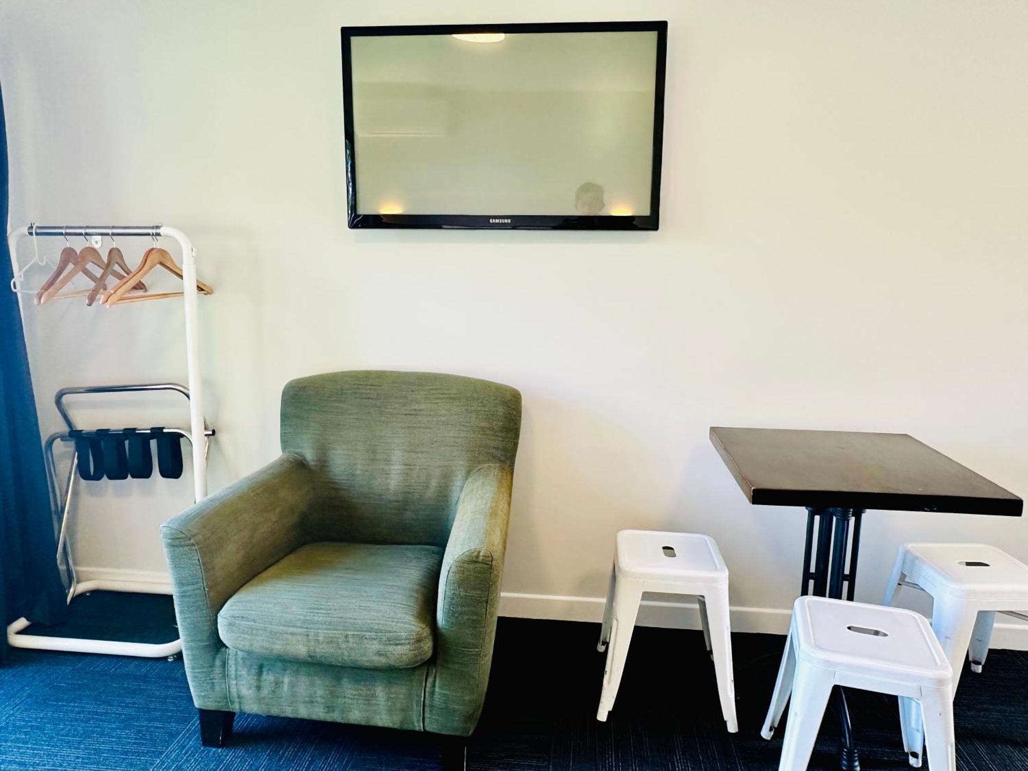 Motel Airport Gold Star 3*